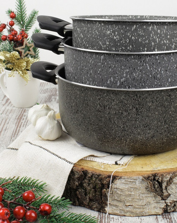 ILLA Pietra e Gusto - garnek z powłoką "stone-effect"